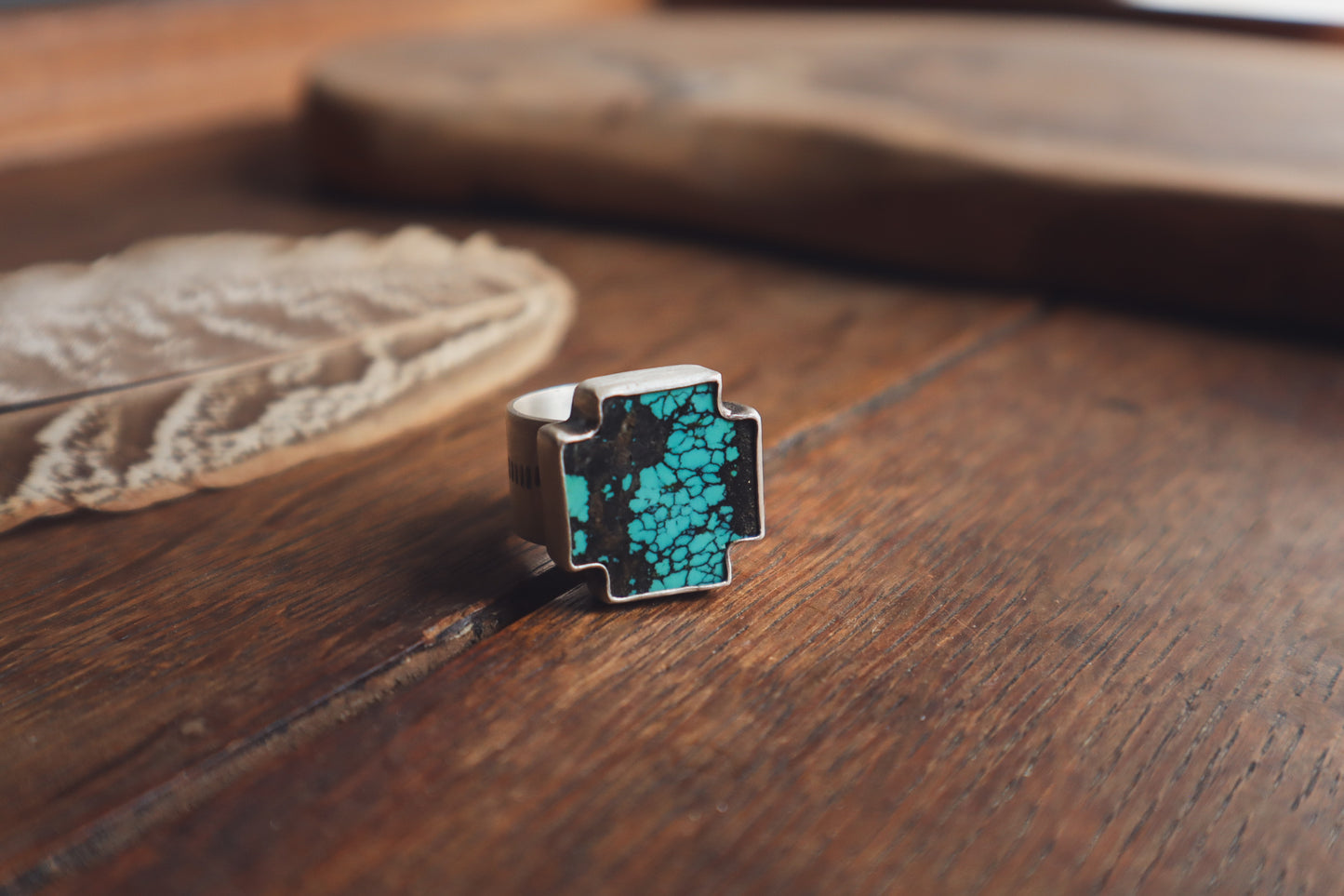 Cloud Mountain Cross Ring - P / 7.5