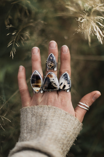 Smoke & Dust Ring - Montana Agate - Q 1/2 / 8.5