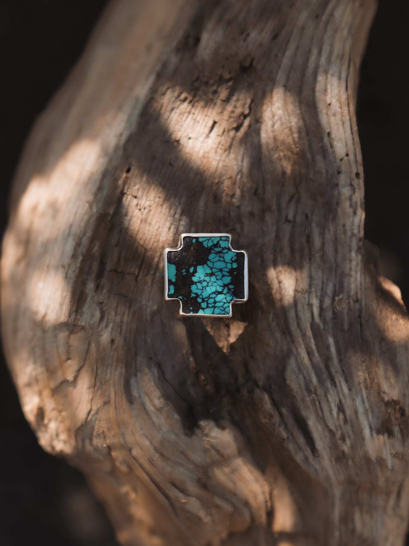 Cloud Mountain Cross Ring - P / 7.5